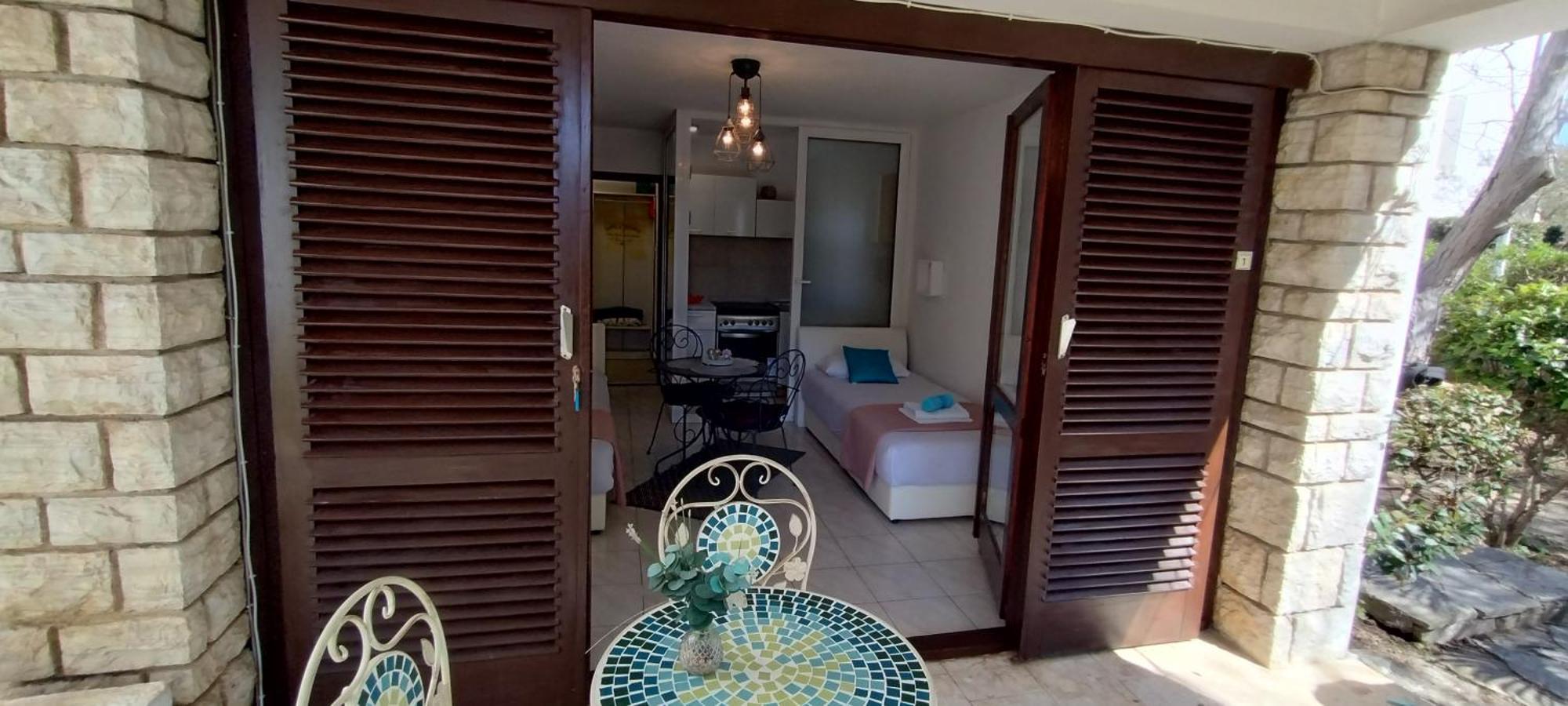 Apartmani Jessica Novalja Ngoại thất bức ảnh